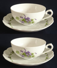 Lade das Bild in den Galerie-Viewer, 2er Set 3er TEEGEDECKE &quot;Viola&quot; - Porzellan, Flora Veilchen Blumenblüten Blatt Blätter Motiv Dekor
