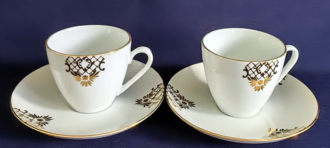2er Set 2er MOCCA~ KAFFEEGEDECKE - Porzellan, Goldrand Geometrisch Abstrakt Symbol Zeichen Wappen Dekor Motiv
