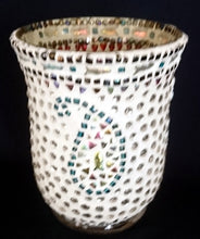 Lade das Bild in den Galerie-Viewer, BLUMENVASE - Hartglas, Wasser Regentropfen Fisch Punkte Kreise Abstrakt Motiv Dekor, Handmade
