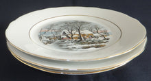 Lade das Bild in den Galerie-Viewer, DESSERTTELLER &quot;Created Exclusively for AVON&quot; - Porzellan, Goldrand Linien Winterschnee Haus Scheune Bauernhof Baum Bäume Landschaft Motiv Dekor
