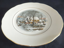 Lade das Bild in den Galerie-Viewer, DESSERTTELLER &quot;Created Exclusively for AVON&quot; - Porzellan, Goldrand Linien Winterschnee Haus Scheune Bauernhof Baum Bäume Landschaft Motiv Dekor
