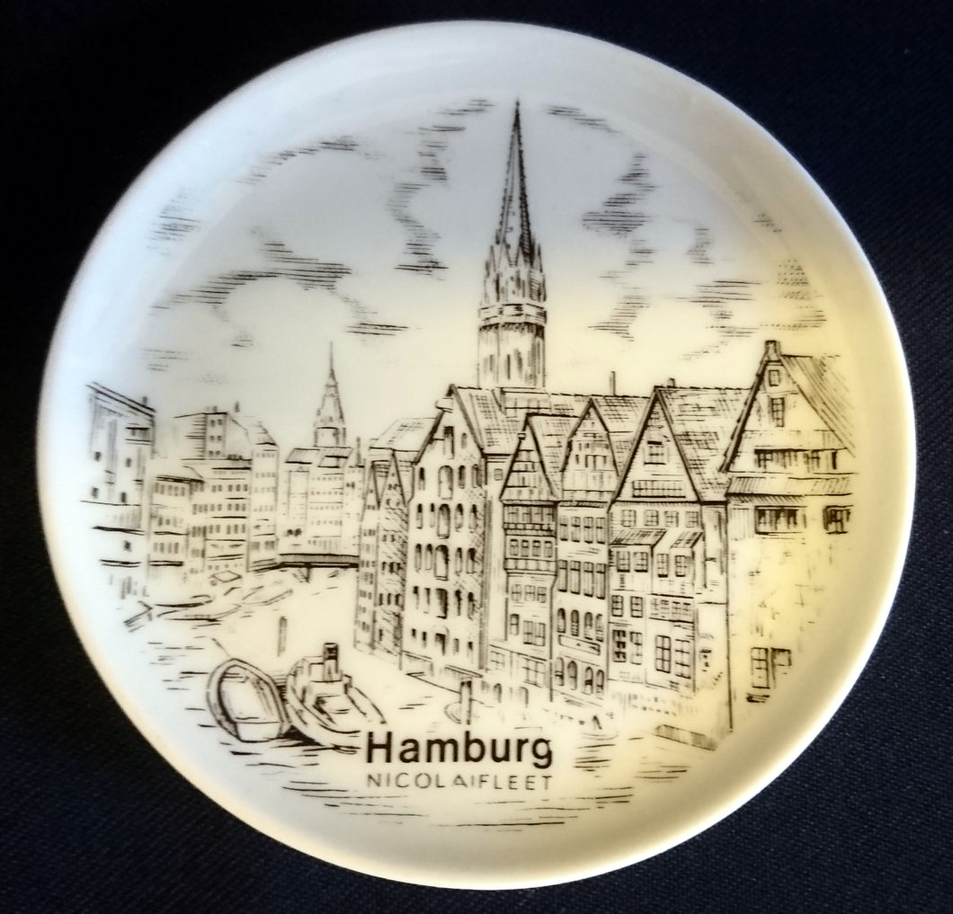 SAMMELTELLERCHEN UNTERSETZER - Porzellan, Kirche Wasserstraße Speicherstadt Hamburg Nicoleifleet Motiv Dekor
