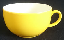 Lade das Bild in den Galerie-Viewer, KAFFEETASSE &quot;Ingres Weiss&quot; - Porzellan, Klassisches Zweifärbiges Motiv Dekor (Grüner Stempel) (nBC)
