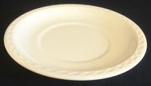Lade das Bild in den Galerie-Viewer, 2er Set 2er KAFFEEGEDECKE - Keramik / Steingut, Flora Obst Weintrauben Birnen Blatt Blüten Abstrakt Rand Relief Motiv Dekor

