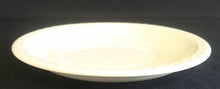 Lade das Bild in den Galerie-Viewer, 2er Set 2er KAFFEEGEDECKE - Keramik / Steingut, Flora Obst Weintrauben Birnen Blatt Blüten Abstrakt Rand Relief Motiv Dekor
