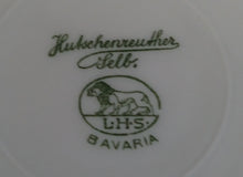 Lade das Bild in den Galerie-Viewer, 12 Teiliges KAFFEESERVICE - Porzellan, Goldrand Klassisch Linien Motiv Dekor
