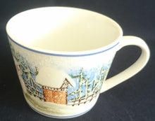 Lade das Bild in den Galerie-Viewer, 2er Set KAFFEETASSEN &quot;Gallery&quot; - Porzellan, Wald Baum Bäume Schneemann Zaun Holz Haus Futterkrippe Motiv Dekor (BC)
