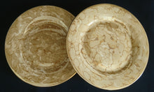 Lade das Bild in den Galerie-Viewer, 2er Set 3er KAFFEEGEDECK - Porzellan, Goldrand Perlmut Abstrakt Batik Motiv Dekor
