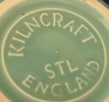 Lade das Bild in den Galerie-Viewer, KAFFEETASSE - Keramik / Steingut, Achtkantige Oktagon Form Motiv Dekor (Hellblau Grünlich)
