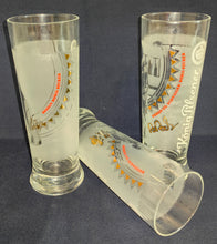 Lade das Bild in den Galerie-Viewer, 3er Komplett Set BIER~ GETRÄNKE~ SAMMELGLÄSER &quot;König von Deutschland Edition II&quot; &quot;Nr. 1, 2 &amp; 3 von 3&quot; - Hartglas, Mattiertes Tennisspieler Person Mann Bier Unterschriften Firma Aufschrift Symbol Motiv Dekor, Til Schweiger &amp; Boris Becker Designer
