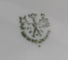 Lade das Bild in den Galerie-Viewer, BEILAGENSCHÜSSEL - Porzellan, Abstrakt Flora Blatt Blätter Ranken Gewölbter Rand Motiv Dekor
