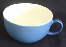 Lade das Bild in den Galerie-Viewer, 2er Set 2er KAFFEEGEDECKE &quot;Ingres Weiss&quot; - Porzellan, Klassisches Zweifärbiges Motiv Dekor (Grüner Stempel)
