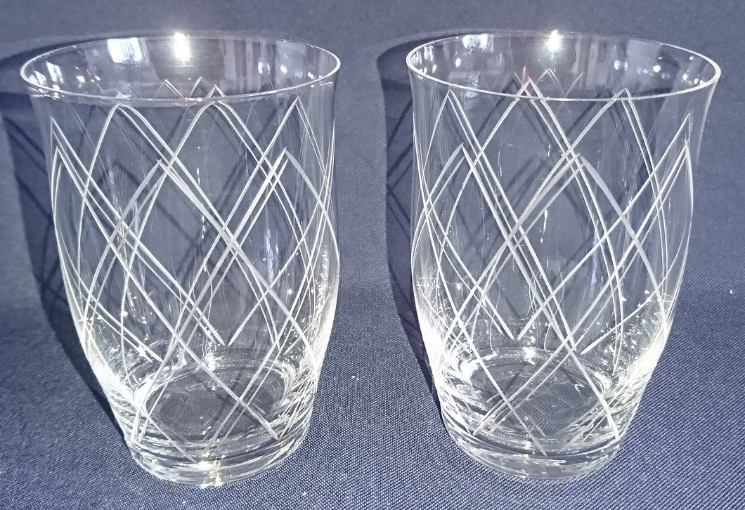 2er Set GETRÄNKEGLÄSER - Hartglas, Geschliffen Linien Streifen Karo Motiv Dekor