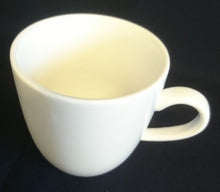 Lade das Bild in den Galerie-Viewer, 2er Set KAFFEETASSE - Porzellan, Einfärbiges Gastronomisches Motiv Dekor
