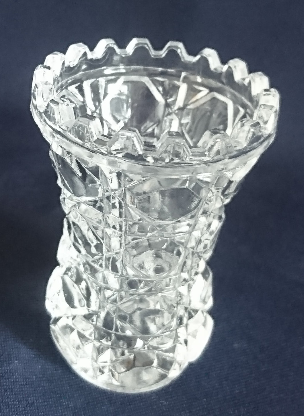 KLEINE BLUMENVASE - 24% Pbo Bleikristall, Geschliffen Geometrisch Oktagon Streifen Balken Stern Dekor
