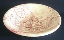 Lade das Bild in den Galerie-Viewer, MITTELGROßE BEILAGENSCHÜSSEL - Keramik / Steingut, Landschaft Dorf Haus Häuser Kutsche Pferde Motiv Dekor
