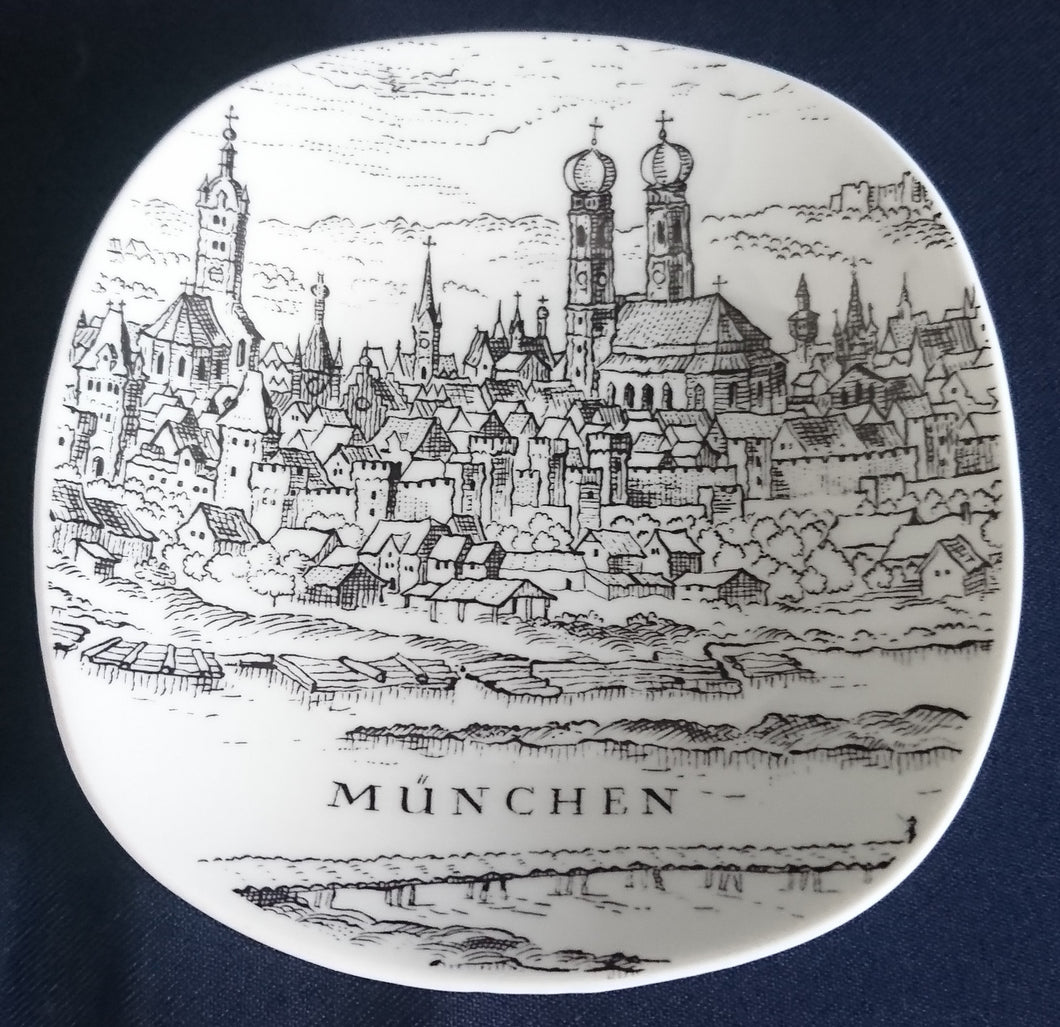 SAMMEL TELLERSCHÄLCHEN - Porzellan,  Stadt München Kirche Dom Gebäude Haus Häuser Isar Inschrift Motiv Dekor (BC)