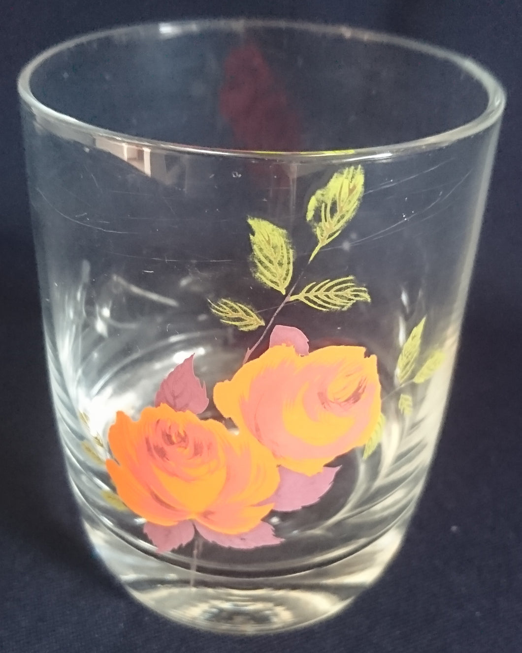 WHISKEY~ WHISKY~ GETRÄNKEGLAS - Hartglas, Flora Rosen Blumenblüte Blatt Blätter Motiv Dekor