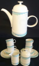 Lade das Bild in den Galerie-Viewer, KAFFEETASSE &quot;Friesland&quot; - Porzellan, Abstraktes Geometrisches Linien Dekor
