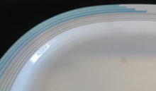 Lade das Bild in den Galerie-Viewer, FLEISCH~ BEILAGENPLATTE &quot;Friesland&quot; - Porzellan, Abstraktes Geometrisches Linien Dekor
