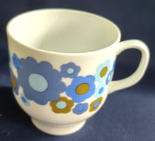 Lade das Bild in den Galerie-Viewer, 16 Teiliges MOCCA~ KAFFEESERVICE - Porzellan, Flora Blumenblüten Pflanzen Motiv Dekor

