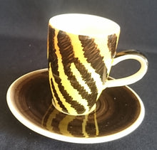 Lade das Bild in den Galerie-Viewer, 2er MOCCA KAFFEEGEDECK - Keramik / Steingut, Zebra Fell Breiter Rand Muster Motiv Dekor
