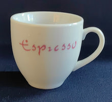 Lade das Bild in den Galerie-Viewer, 2er Set ESPRESSO~ KAFFEETASSEN - Porzellan, Rosa Färbiges Espresso Aufschrift Druck Motiv Dekor
