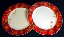Lade das Bild in den Galerie-Viewer, 2er Set DESSERTTELLER &quot;Flirt&quot; &quot;Gold Stern&quot; - Porzellan, Advent Weihnachtssterne Breiter Motiv Dekorrand (BC)
