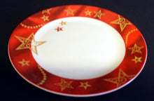 Lade das Bild in den Galerie-Viewer, 2er Set DESSERTTELLER &quot;Flirt&quot; &quot;Gold Stern&quot; - Porzellan, Advent Weihnachtssterne Breiter Motiv Dekorrand (BC)

