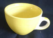 Lade das Bild in den Galerie-Viewer, 2er Set 3er KAFFEEGEDECKE &quot;Flirt&quot; &quot;Liso&quot; - Porzellan, Streifen Einfärbiges Meliertes Dekor
