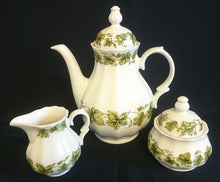Lade das Bild in den Galerie-Viewer, 5er Set KAFFEEKANNE &amp; MILCHKÄNNCHEN &amp; ZUCKERDOSE + DECKEL - Porzellan, Flora Weinblatt Blätter Pflanzen Ranken Motiv Dekor
