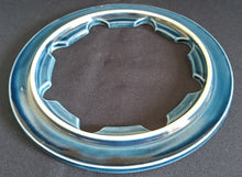 Lade das Bild in den Galerie-Viewer, FONDUE SET (4 Teilig) &quot;Brotzeit&quot; &quot;Studio Linie&quot; - Keramik / Steingut &amp; Metall, Antikes Abstraktes Kreise Striche Blüten Motiv Dekor, Bjön Wiinblad Design (BC)
