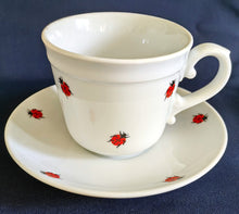 Lade das Bild in den Galerie-Viewer, KAFFEETASSE &quot;Käfer&quot; - Porzellan, Fauna Käfer Insekten Motiv Dekor
