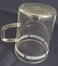 Lade das Bild in den Galerie-Viewer, 2er Set TEETASSEN &quot;Verran&quot; - Hartglas, Geometrisch Quadrat Viereck Balken Motiv Dekor (BC)
