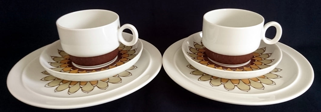2er Set 3er KAFFEEGEDECKE - Porzellan, Geometrisches Abstraktes Wellen Zeichen Streifen Balken Motiv Dekor