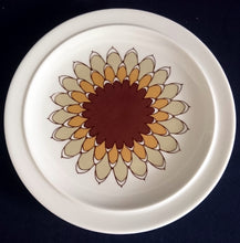 Lade das Bild in den Galerie-Viewer, 2er Set 3er KAFFEEGEDECKE - Porzellan, Geometrisches Abstraktes Wellen Zeichen Streifen Balken Motiv Dekor
