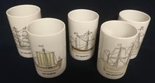 Lade das Bild in den Galerie-Viewer, GETRÄNKEBECHER &quot;Segelschiffe&quot; - Porzellan, Jahr 1620 Aufschrift Mayflower Segelschiff Motiv Dekor (BC)
