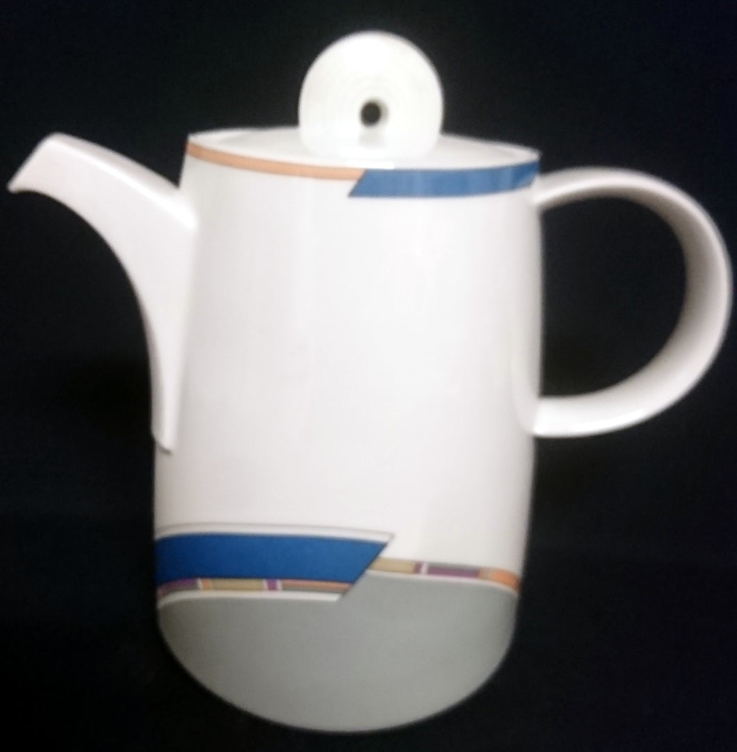 KAFFEEKANNE MIT DECKEL 