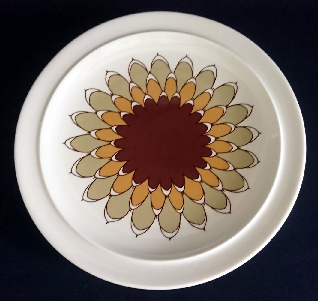 KUCHEN- SERVIERTELLER - Porzellan, Geometrisches Abstraktes Wellen Zeichen Motiv Dekor (BC)