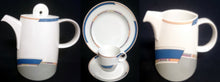 Lade das Bild in den Galerie-Viewer, KAFFEEKANNE MIT DECKEL &quot;York Cubic&quot; - Porzellan, Abstrakt Geometrisches Balken Rechteck Geschwungene Streifen Motiv Dekor

