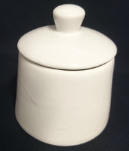 Lade das Bild in den Galerie-Viewer, 3er Set MILCHKÄNNCHEN &amp; ZUCKERDOSE MIT DECKEL &quot;Atrium&quot; - Porzellan, Gastronomisches Einfärbiges Motiv Form Dekor (BC)

