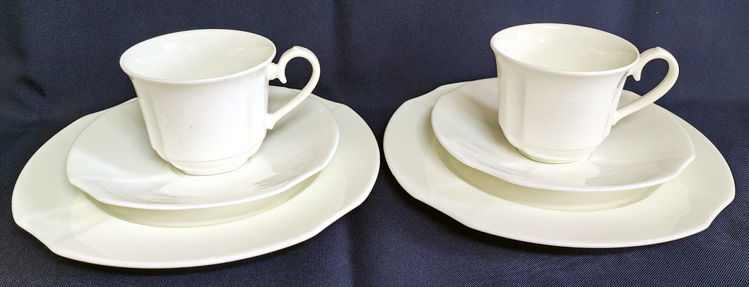 2er Set 3er KAFFEEGEDECKE - Porzellan, Moderne Gastronomische Gewölbte Relief Form Motiv Dekor
