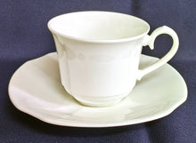 Lade das Bild in den Galerie-Viewer, 2er Set 3er KAFFEEGEDECKE - Porzellan, Moderne Gastronomische Gewölbte Relief Form Motiv Dekor
