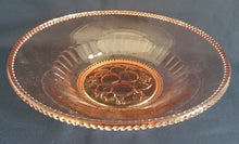 Lade das Bild in den Galerie-Viewer, OBST~ FRÜCHTESCHALE - Hartglas, Flora Obst Früchte Kettenglieder Rand Relief Motiv Dekor
