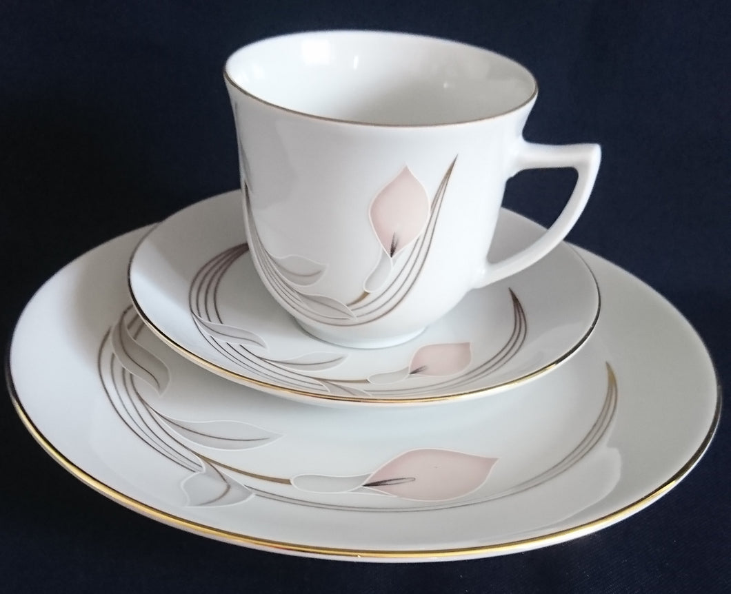3er KAFFEEGEDECK - Porzellan, Goldrand Flora Blumenblüte Relief Motiv Dekor