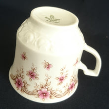 Lade das Bild in den Galerie-Viewer, 3er KAFFEEGEDECK - Porzellan, Flora Blumenblüten Pflanzen Relief Motiv Dekor
