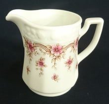 Lade das Bild in den Galerie-Viewer, 23 Teiliges KAFFEESERVICE - Porzellan, Flora Blumenblüten Pflanzen Relief Motiv Dekor
