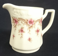 Lade das Bild in den Galerie-Viewer, 23 Teiliges KAFFEESERVICE - Porzellan, Flora Blumenblüten Pflanzen Relief Motiv Dekor
