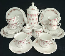 Lade das Bild in den Galerie-Viewer, 5er Set KAFFEEKANNE MIT DECKEL &amp; MILCHKÄNNCHEN &amp; ZUCKERDOSE + DECKEL - Porzellan, Streifen Linien Flora Blumenblüten Motiv Dekor
