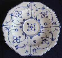 Lade das Bild in den Galerie-Viewer, 2er Set UNTERTASSE - Porzellan, Indisch Blau Strohblume Motiv Dekor
